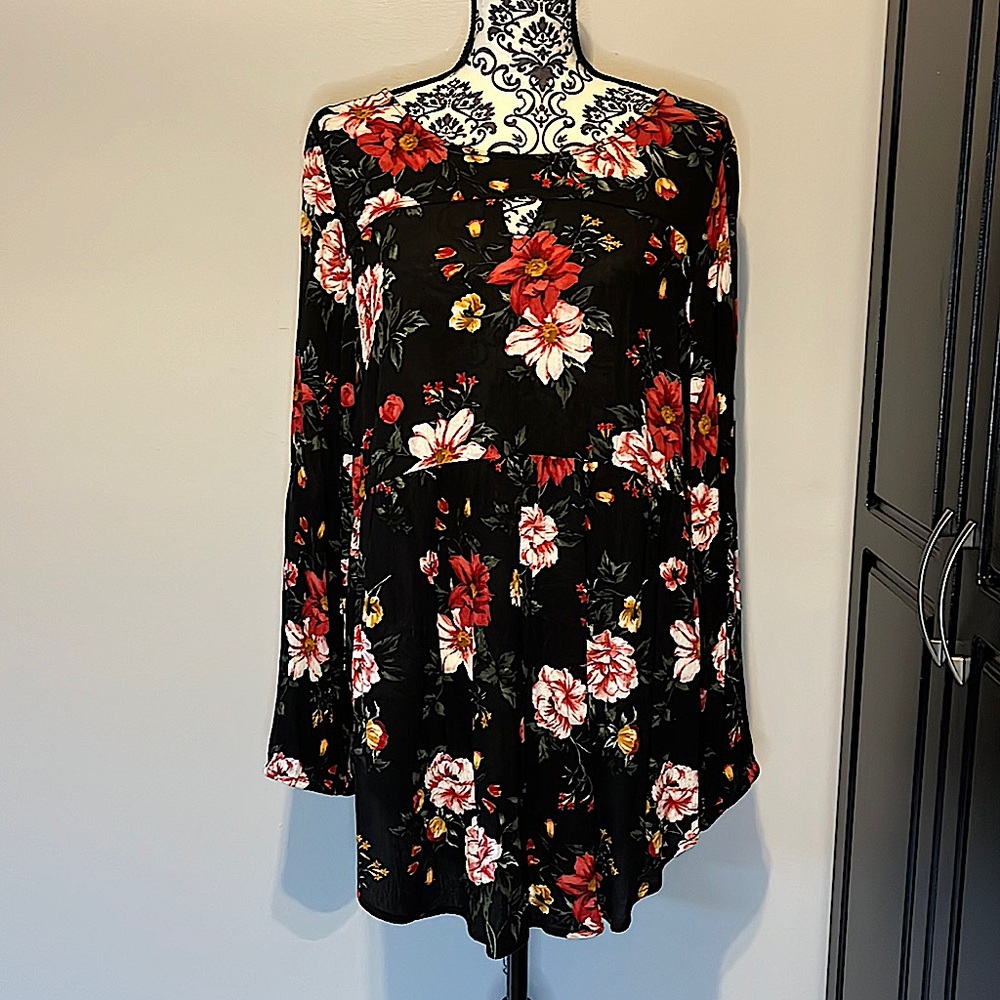 Torrid floral top